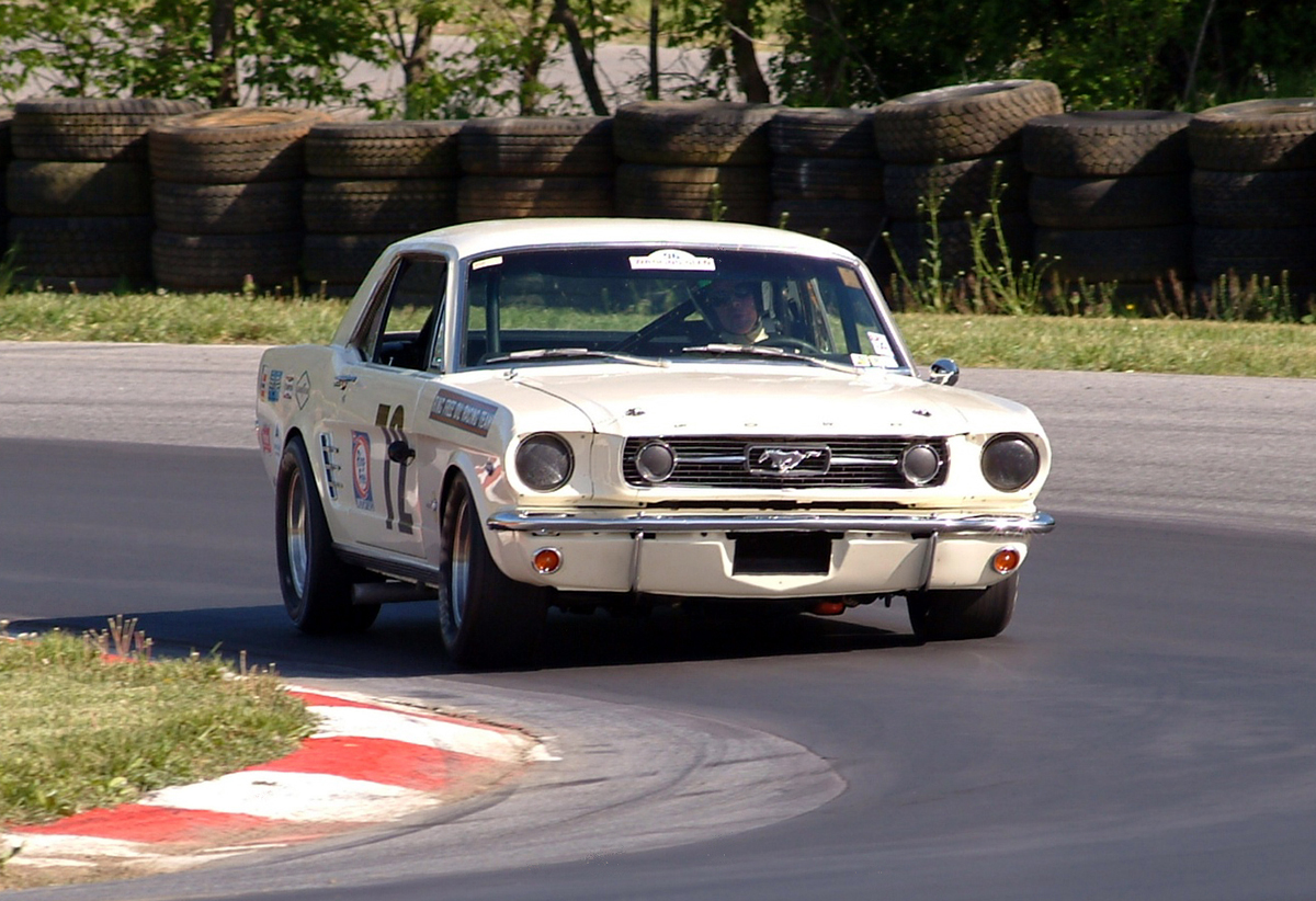 Ring Free Racing Mustang